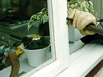 Διάρρηξη μέρα μεσημέρι