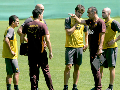 Βελτιωμένη η ΑΕΚ, 1-0 τη Μπούρσασπορ