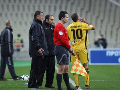 Τάσεις φυγής απο την ΑΕΚ έδειξε ο Τζιμπούρ