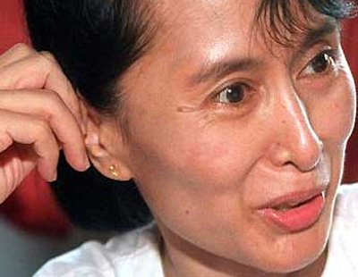 Πιθανή παράταση του  κατ’ οίκον περιορισμού της Αung San Suu Kyi