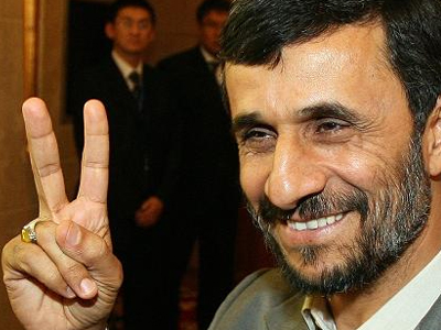 Οι ”Φρουροί” επιβεβαίωσαν τη νίκη Ahmadinejad