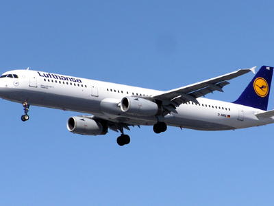 Δεκατέσσερις τραυματίες από αναταράξεις σε πτήση της Lufthansa