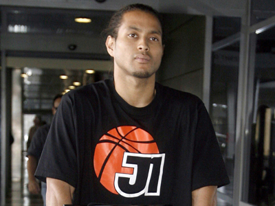 Έφυγε από τον ΠΑΟΚ ο Άκινς