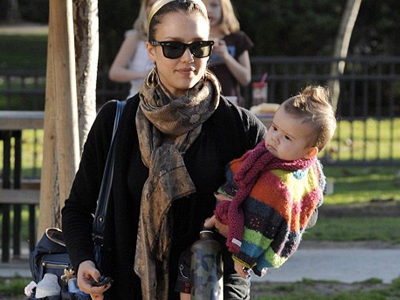 Τζέσικα Άλμπα: Η ”μάχη” με τα κιλά της εγκυμοσύνης