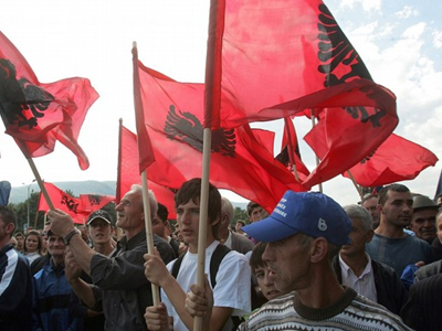 Συμμετοχή στο θέμα της ονομασίας της ΠΓΔΜ επιθυμεί η Αλβανία