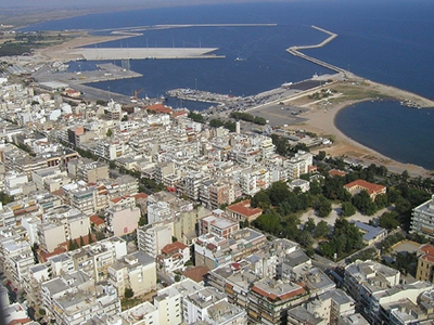 Συνεχίζουν να ανασύρουν πτώματα στην Αλεξανδρούπολη