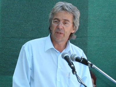 Αγωγές για τους γάμους ομοφυλοφίλων