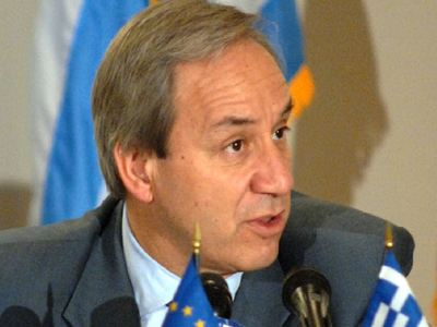 Για ΟΤΕ, ακρίβεια, πληθωρισμό στο Μαξίμου ο Αλογοσκούφης