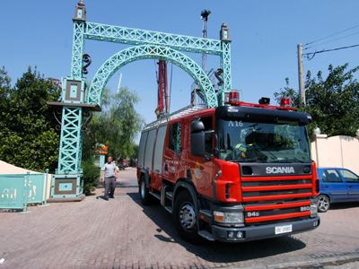 Φωτιά στο “Allou Fun Park”