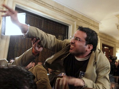 Θέλουν να τον δικάσουν ως τρομοκράτη