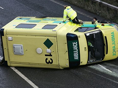 Ατύχημα ασθενοφόρου που μετέφερε νεογέννητο στο νοσοκομείο