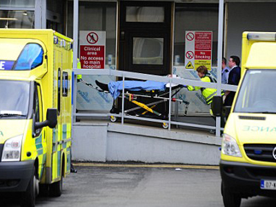 Ασθενής απείλησε με όπλο τους τραυματιοφορείς