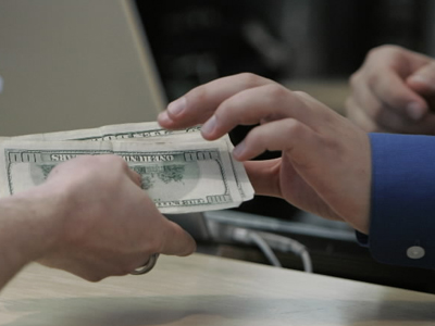 “Λουκέτο” σε άλλες δύο αμερικανικές τράπεζες