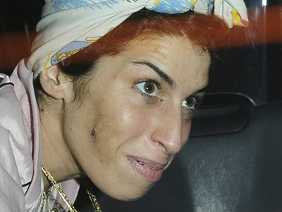 Ξανά στο νοσοκομείο η Amy Winehouse
