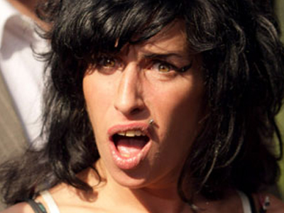 ”Εμπόδιο” ο καιρός στην επιστροφή της Γουαϊνχάουζ στη σκηνή