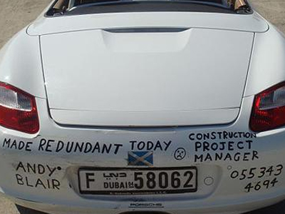 Έβαλε αγγελία … στο αυτοκίνητό του