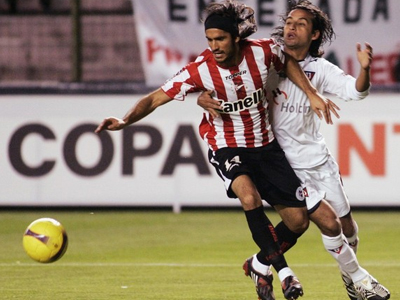 «Ναυαγεί» του Ανχελέρι που οδεύει προς Ιταλία