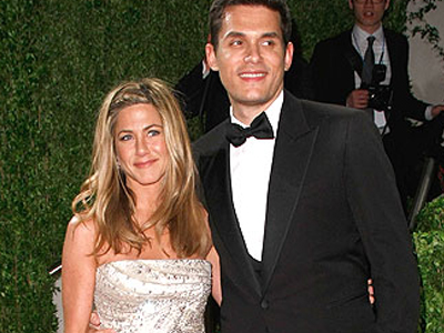 Ερωτευμένος ακόμα με την Τζένιφερ Άνιστον ο Τζον Μάγιερ