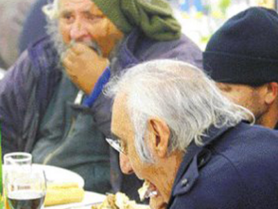 «Γεύματα Αγάπης» από τον Ερυθρό Σταυρό