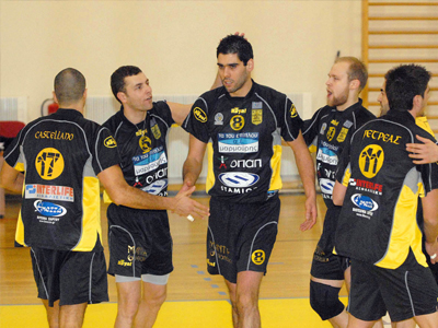 Προβάδισμα ο Άρης, 3-0 σετ τον ΠΑΟΚ