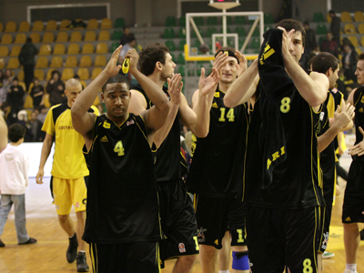 «Όρθιος» στο Μαρούσι ο Άρης