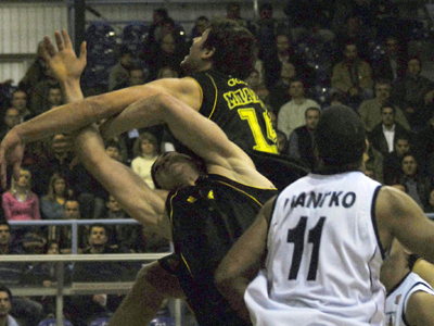 Δυσκολεύτηκε, αλλά κέρδισε στα Τρίκαλα ο Άρης