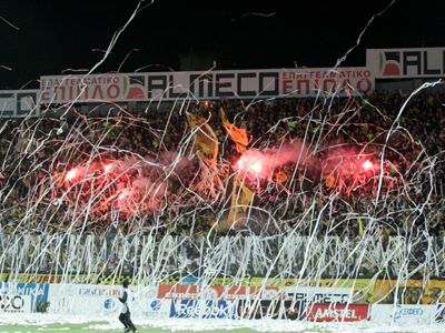 Επιτέθηκαν στη σουίτα του Ολυμπιακού στο “Βικελίδης”