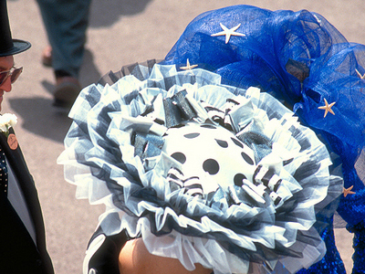 Τα παράξενα καπέλα του Άσκοτ