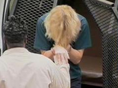 Προσπάθησε να πουλήσει την 5χρονη φίλη της κόρης του σε παιδεραστές