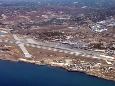 Σύλληψη λαθρομεταναστών και διακινητή στο αεροδρόμιο Ηρακλείου