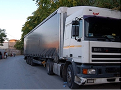 Έκρυψε 22 αλλοδαπούς στο φορτηγό του