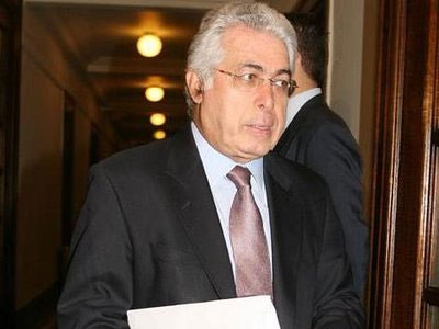 Περίεργες καταθέσεις σε λογαριασμούς της οικογενείας Παυλίδη