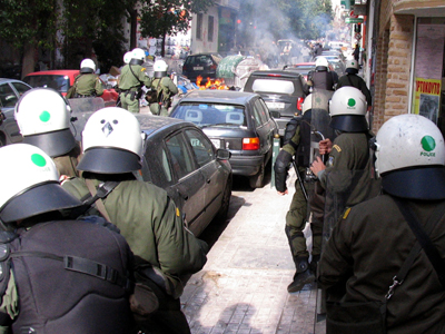 Διώξεις για τη σύρραξη στο κέντρο της Αθήνας