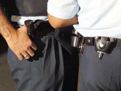 Ληστεία με πυροβολισμούς στα Μέγαρα