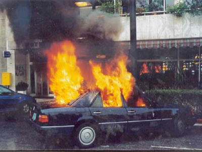 Πυρπόλησαν το αυτοκίνητο του υφυπουργού ΠΕΧΩΔΕ