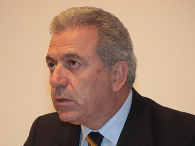 Πρώτο όνομα… μαρκίζα, ο βουλευτής