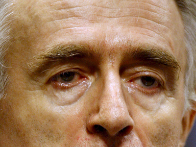 Δεν θα απαντήσει στις κατηγορίες ο Κάρατζιτς