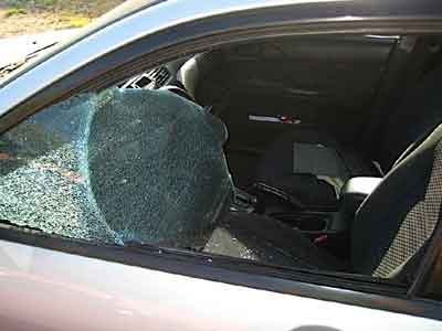 Στα… χέρια της αστυνομίας διαρρήκτης αυτοκινήτων