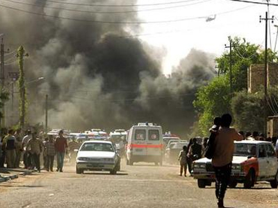 Δέκα νεκροί από έκρηξη βόμβας στη Βαγδάτη Δέκα νεκροί από έκρηξη βόμβας στη Βαγδάτη