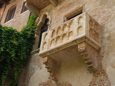 Παντρευτείτε στο μπαλκόνι του Ρωμαίου και της Ιουλιέττας