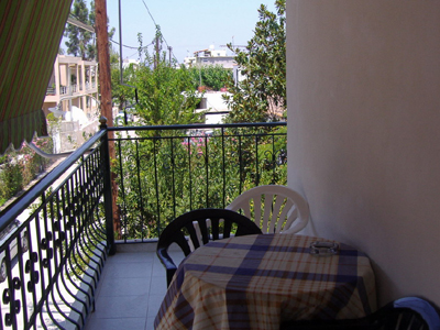 Διαρρήκτης πήδηξε από τον δεύτερο όροφο για να αποφύγει τη σύλληψη