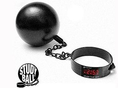 Όταν τα παιδιά είναι… «καταδικασμένα» να διαβάσουν