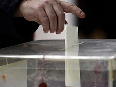 Μπροστά το ΠΑΣΟΚ με 3 μονάδες διαφορά