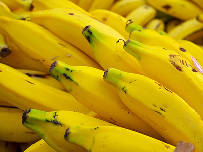 ”Κολλημένοι” με τις μπανάνες οι Ιάπωνες