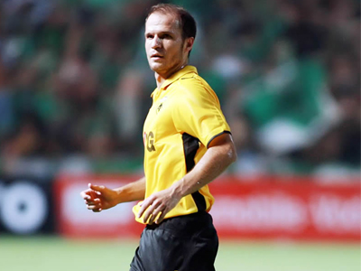 Εκνευρισμένος ο Μπασινάς