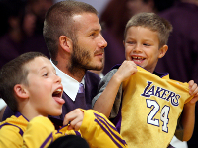 Και συγγραφέας ο Μπέκαμ