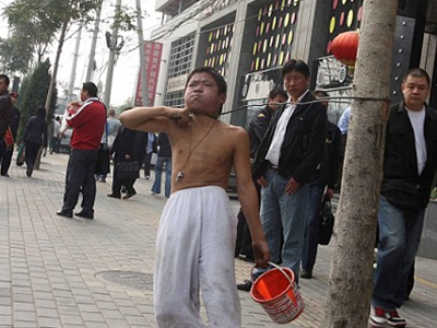 Πήγε να πνιγεί για να τον προσέξουν