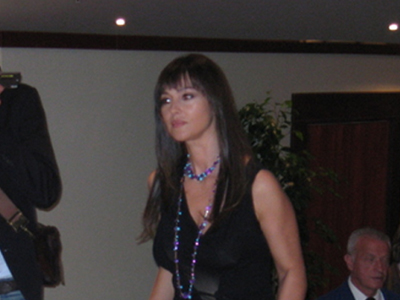 Η Μόνικα Μπελούτσι στην Πάρο