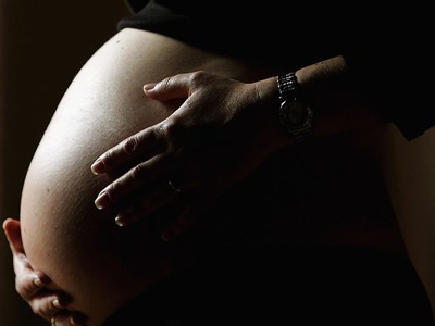 Δολοφόνησαν έγκυο και της αφαίρεσαν το μωρό από τη μήτρα