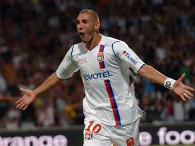 Lyon: Δε διαπραγματευόμαστε με τη Real τη μεταγραφή του Benzema